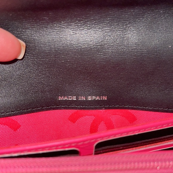 Chanel Black Wallet with Pink Interior. - Picture 7 of 8